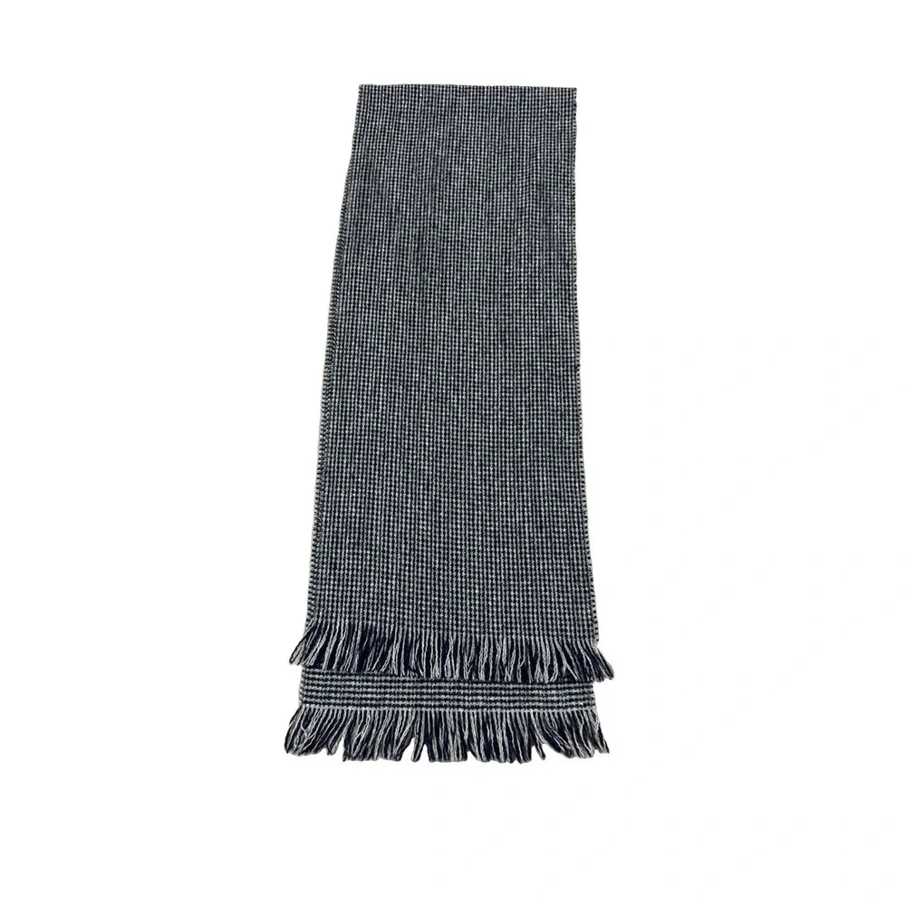 Magee Tweed Scarf Handwoven Black Gray Small Houndstooth Fringe Outdoor Preppy